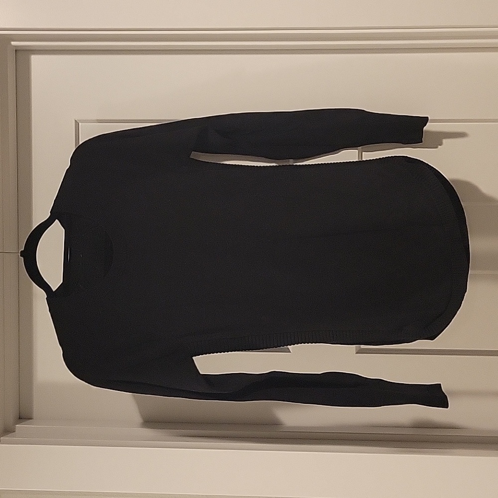 Lululemon Sweater sz 6